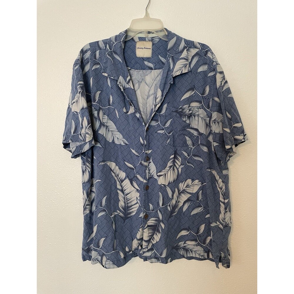 Caribbean Joe Men's 100% Silk Shirt, Blue Tropical design, Short Sleeve size XL
